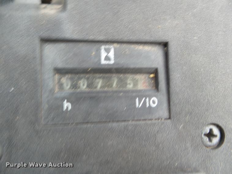 image for item DA5218 John Deere F725 lawn mower