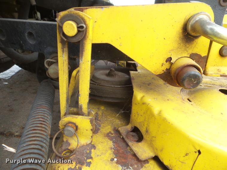 image for item DA5218 John Deere F725 lawn mower