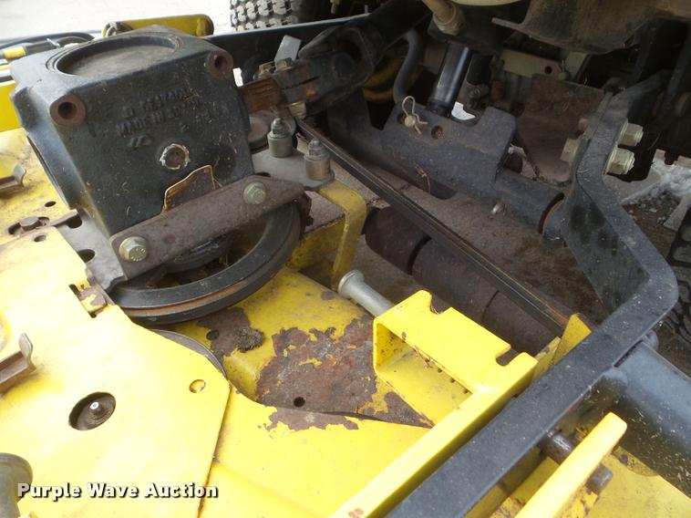 image for item DA5218 John Deere F725 lawn mower