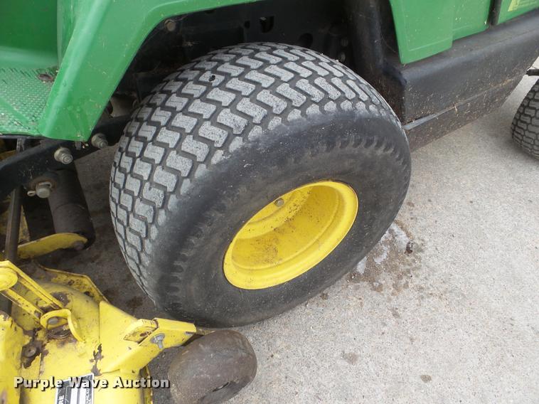 image for item DA5218 John Deere F725 lawn mower