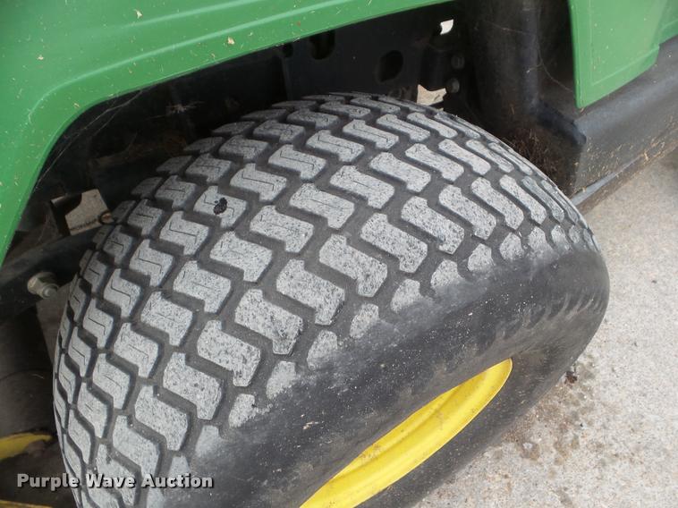 image for item DA5218 John Deere F725 lawn mower