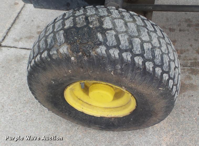 image for item DA5218 John Deere F725 lawn mower