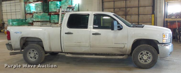 image for item DA5783 2007 Chevrolet Silverado 2500HD Crew Cab pickup truck