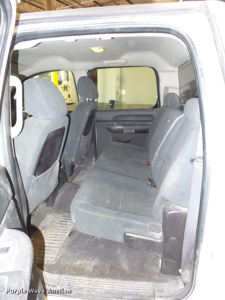 image for item DA5783 2007 Chevrolet Silverado 2500HD Crew Cab pickup truck