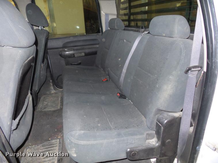 image for item DA5783 2007 Chevrolet Silverado 2500HD Crew Cab pickup truck