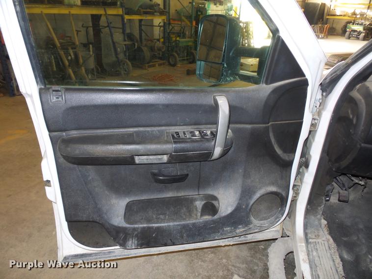 image for item DA5783 2007 Chevrolet Silverado 2500HD Crew Cab pickup truck