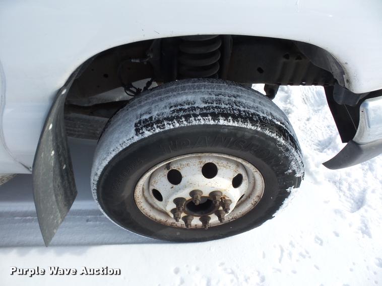 image for item DA5789 2006 Ford E350 Super Duty bus