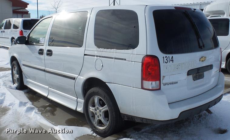 image for item DA5792 2006 Chevrolet Uplander van