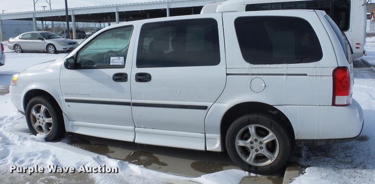 image for item DA5792 2006 Chevrolet Uplander van