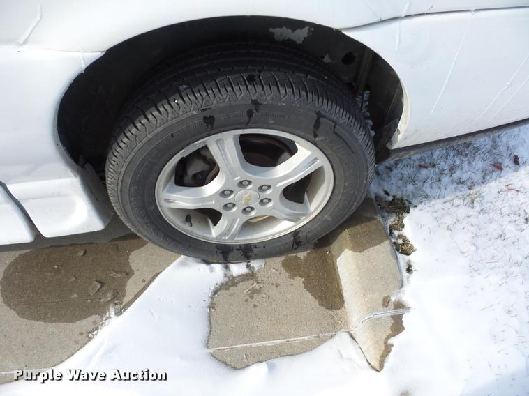 image for item DA5792 2006 Chevrolet Uplander van