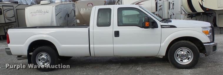 image for item DA5799 2015 Ford F250 Super Duty SuperCab pickup truck