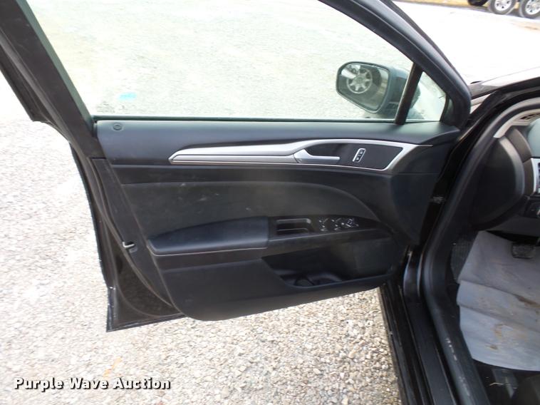 image for item DA5800 2017 Ford Fusion