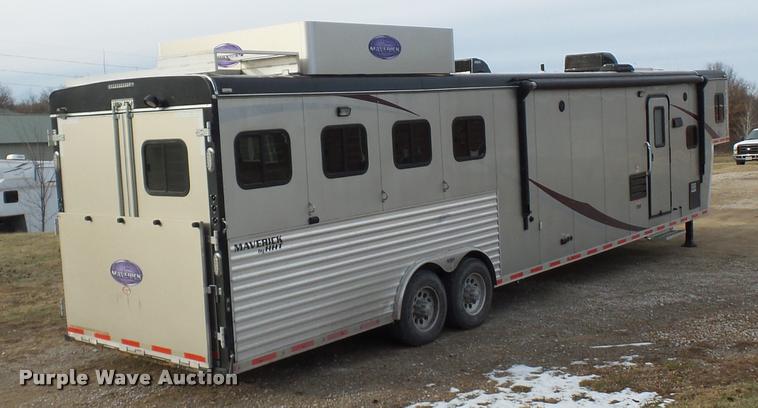 image for item DA5801 2014 Hoosier horse trailer