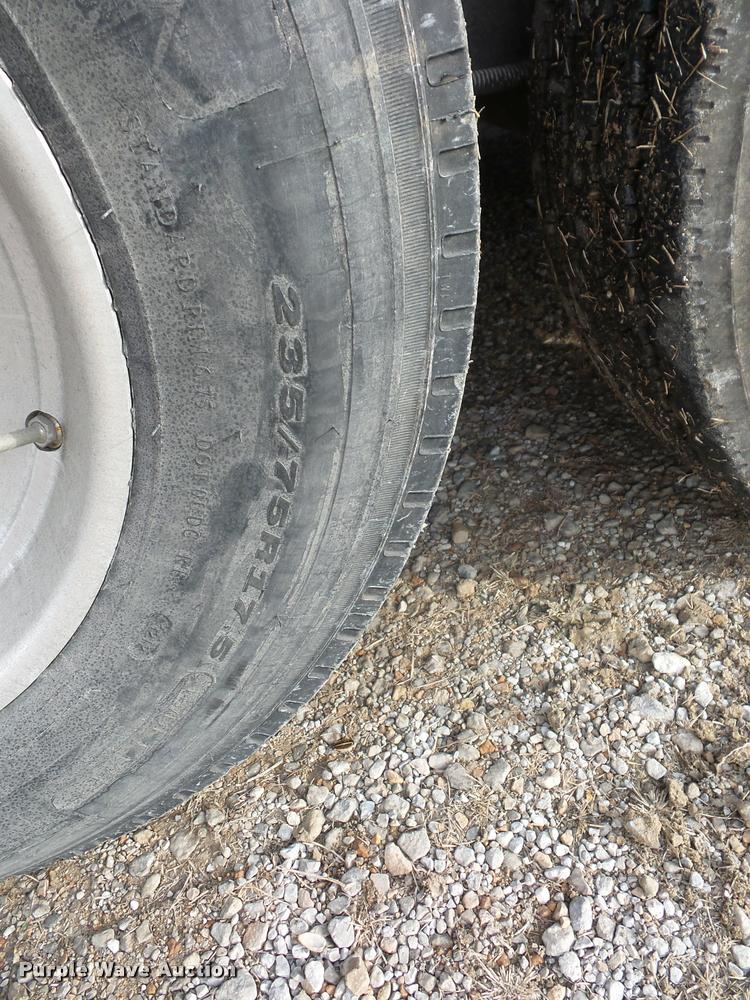 image for item DA5801 2014 Hoosier horse trailer