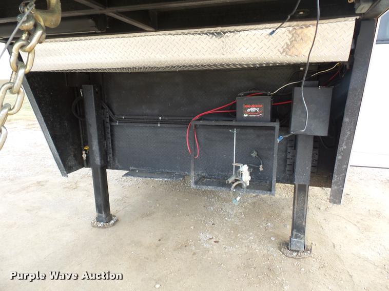 image for item DA5801 2014 Hoosier horse trailer