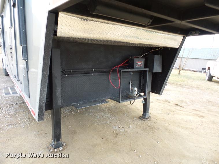 image for item DA5801 2014 Hoosier horse trailer