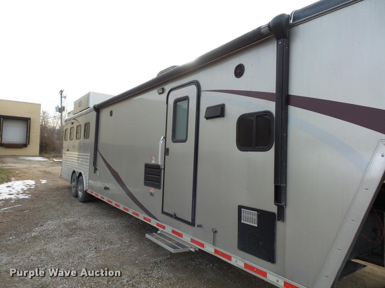 image for item DA5801 2014 Hoosier horse trailer