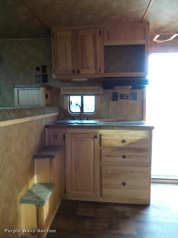 image for item DA5801 2014 Hoosier horse trailer