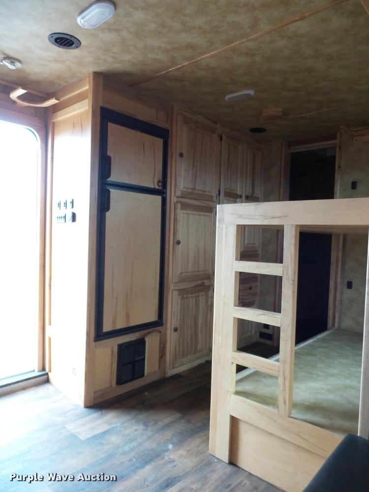 image for item DA5801 2014 Hoosier horse trailer