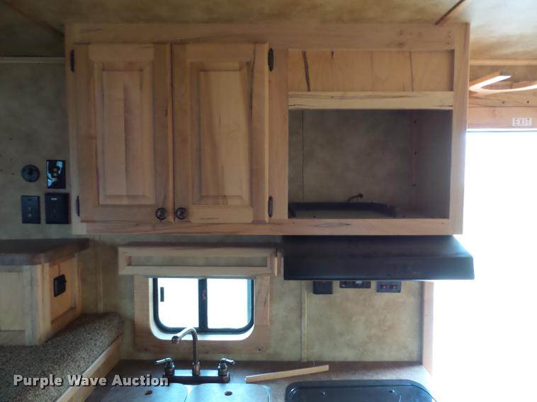 image for item DA5801 2014 Hoosier horse trailer