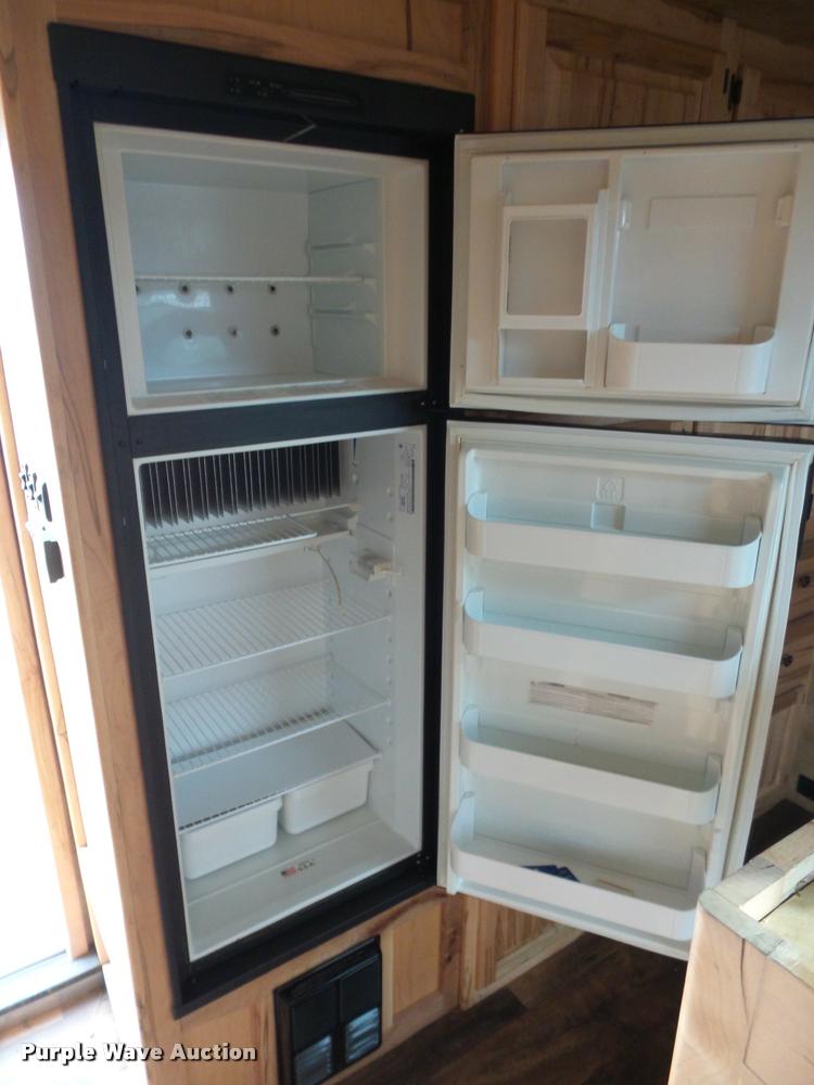 image for item DA5801 2014 Hoosier horse trailer