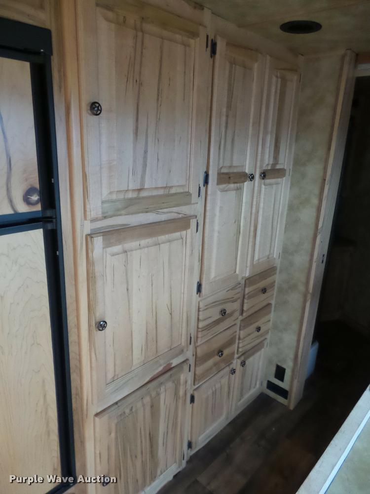 image for item DA5801 2014 Hoosier horse trailer