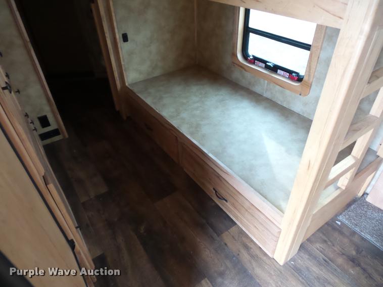 image for item DA5801 2014 Hoosier horse trailer