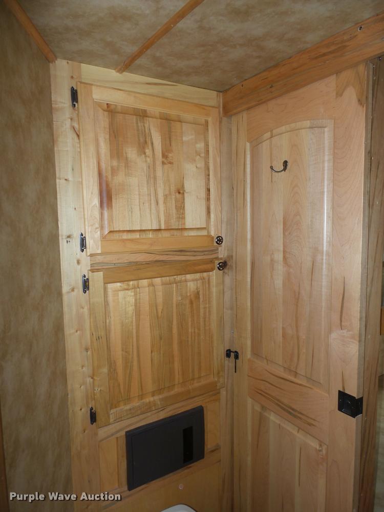 image for item DA5801 2014 Hoosier horse trailer