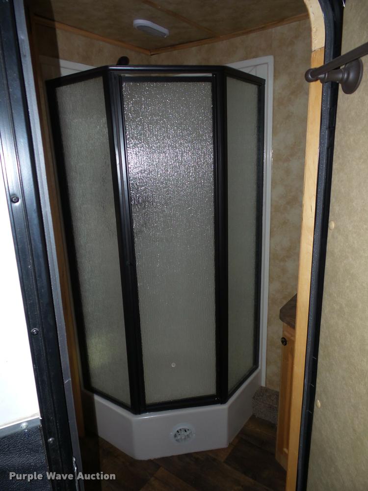 image for item DA5801 2014 Hoosier horse trailer