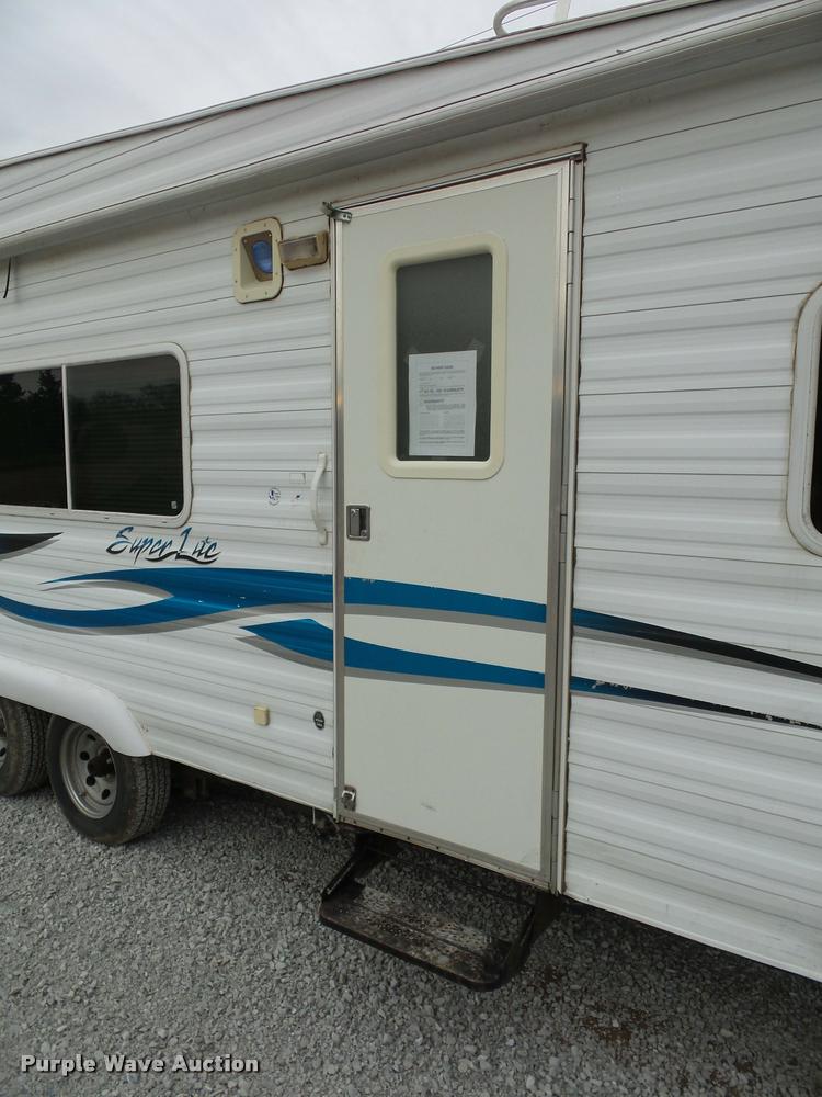 image for item DA5803 2005 Weekend Warrior Superlite camper