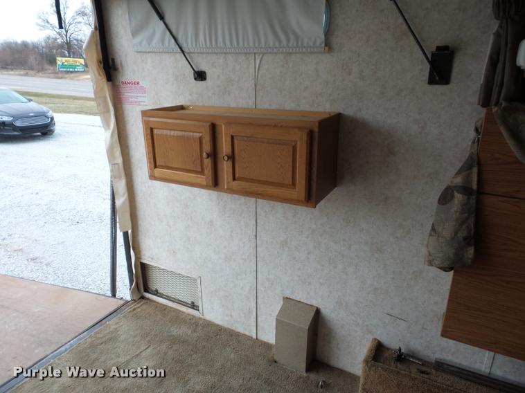 image for item DA5803 2005 Weekend Warrior Superlite camper