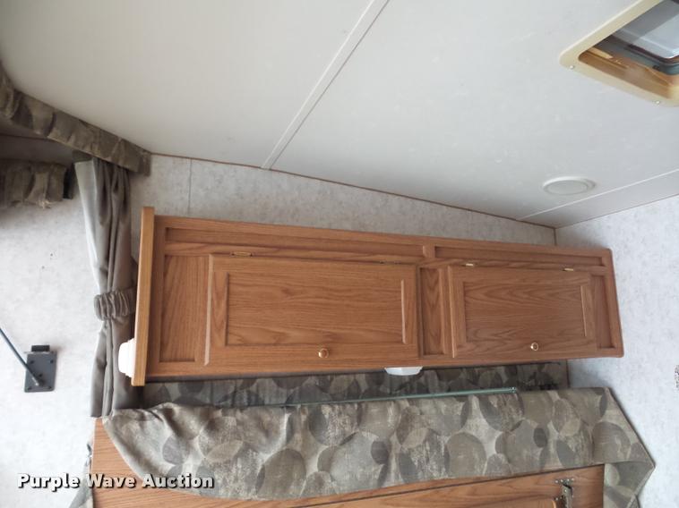 image for item DA5803 2005 Weekend Warrior Superlite camper