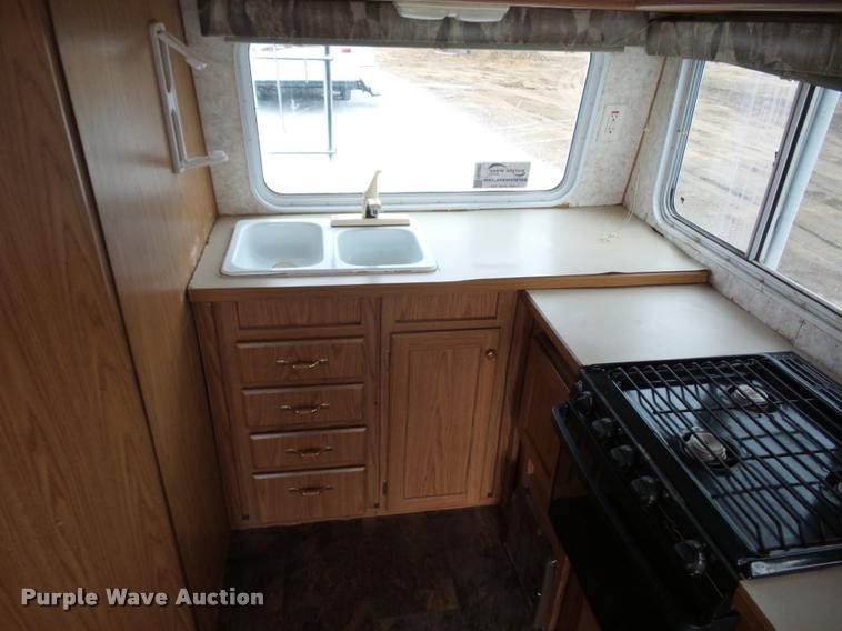 image for item DA5803 2005 Weekend Warrior Superlite camper