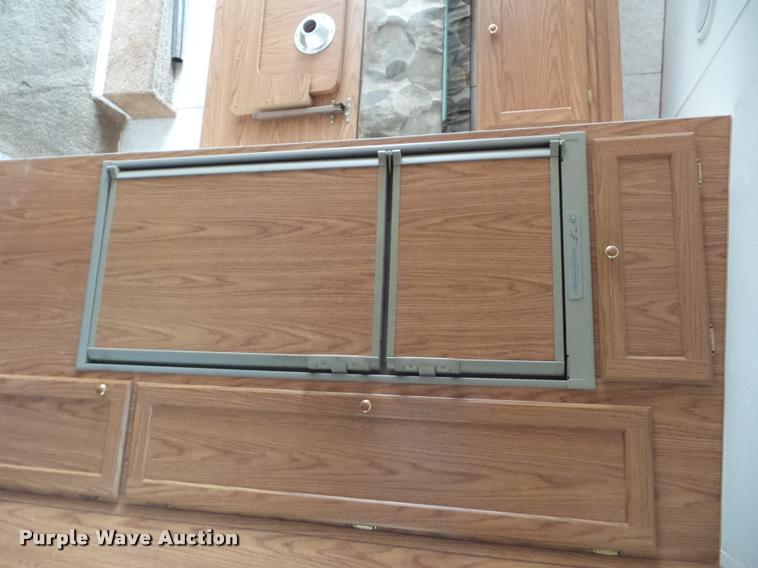 image for item DA5803 2005 Weekend Warrior Superlite camper