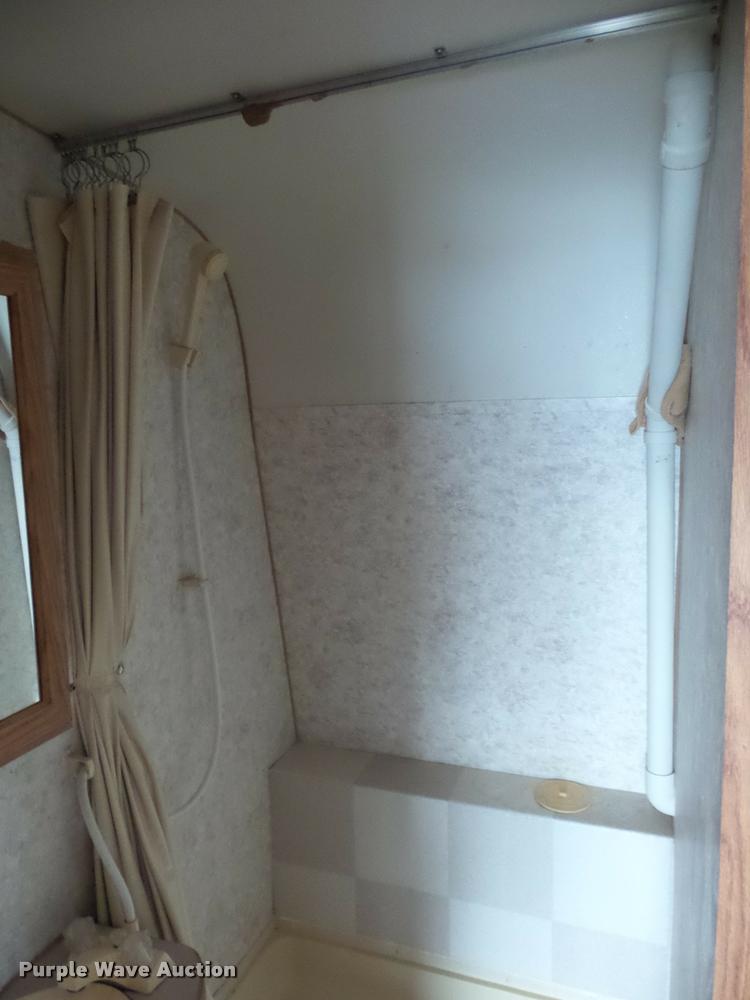 image for item DA5803 2005 Weekend Warrior Superlite camper