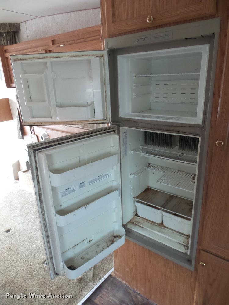 image for item DA5803 2005 Weekend Warrior Superlite camper