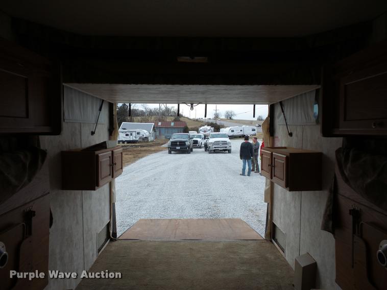 image for item DA5803 2005 Weekend Warrior Superlite camper