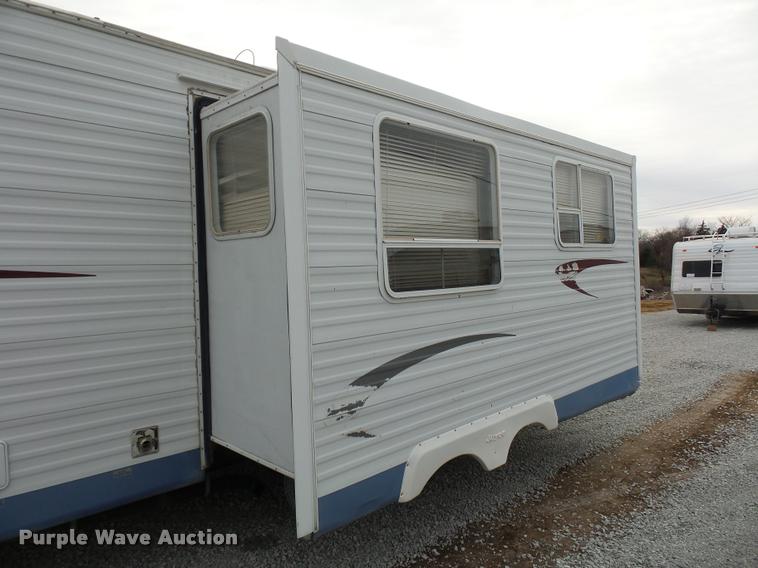 image for item DA5804 2004 Jayco Jayflight camper