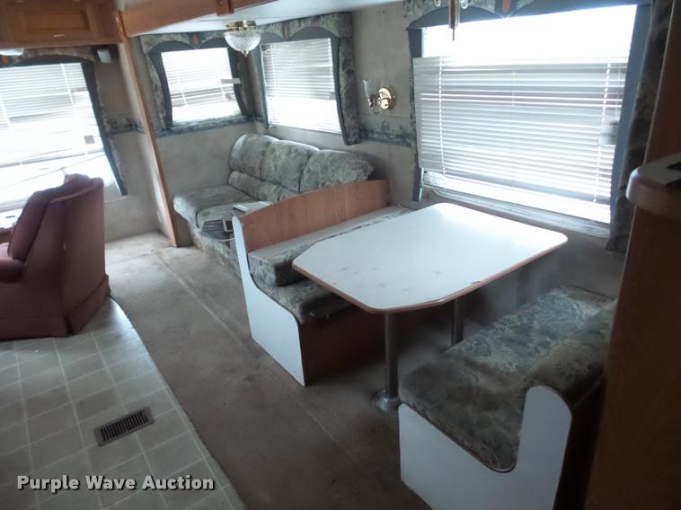 image for item DA5804 2004 Jayco Jayflight camper