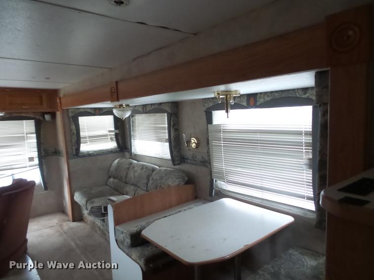 image for item DA5804 2004 Jayco Jayflight camper