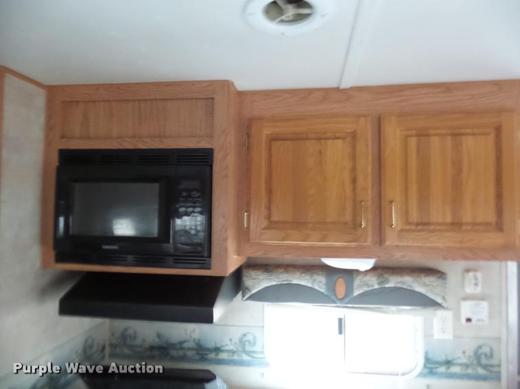 image for item DA5804 2004 Jayco Jayflight camper