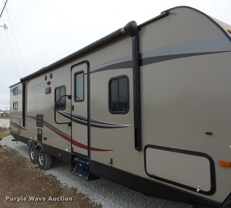 image for item DA5805 2013 Solaire Ultra-Lite camper