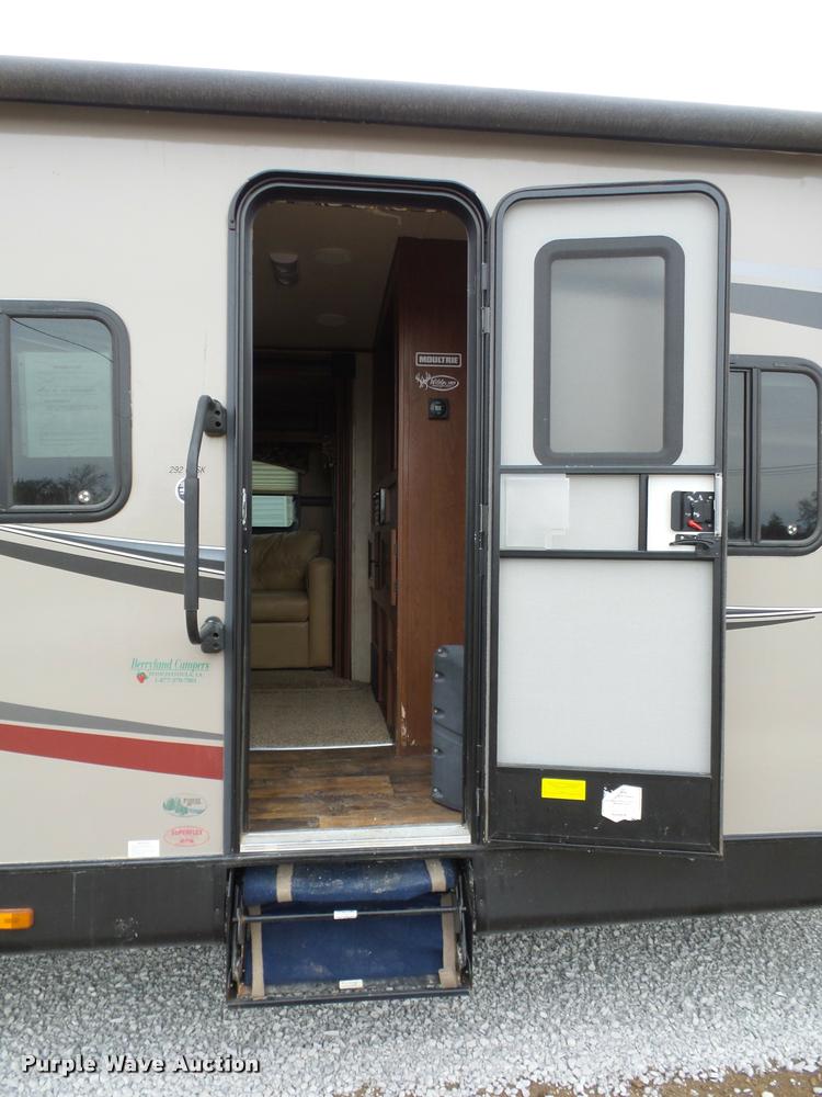 image for item DA5805 2013 Solaire Ultra-Lite camper