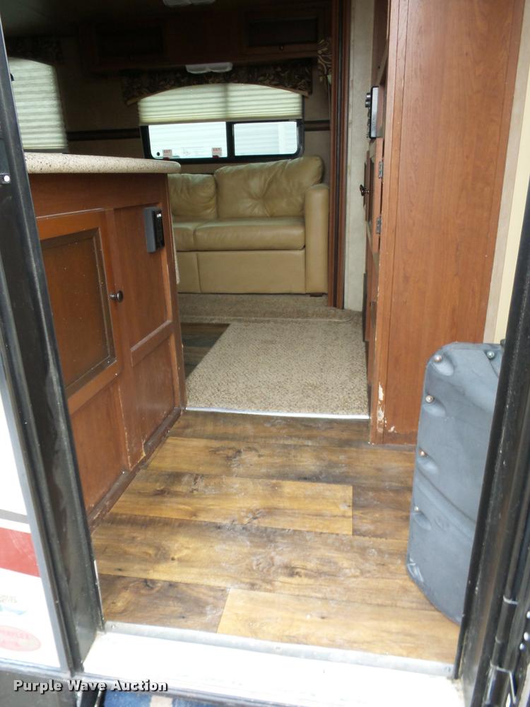 image for item DA5805 2013 Solaire Ultra-Lite camper