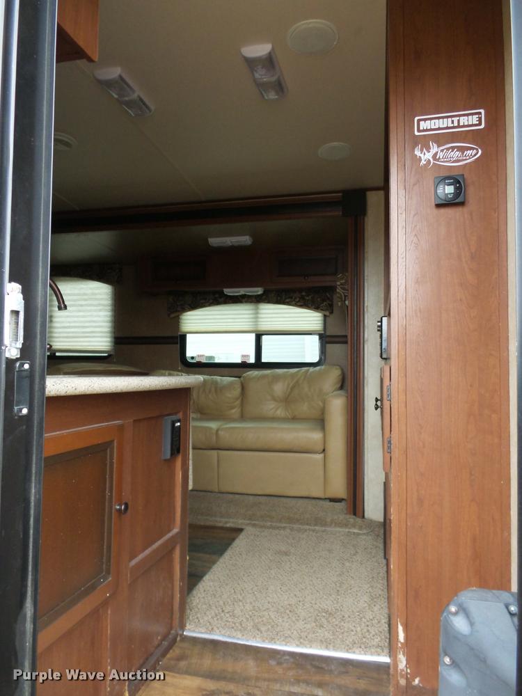 image for item DA5805 2013 Solaire Ultra-Lite camper