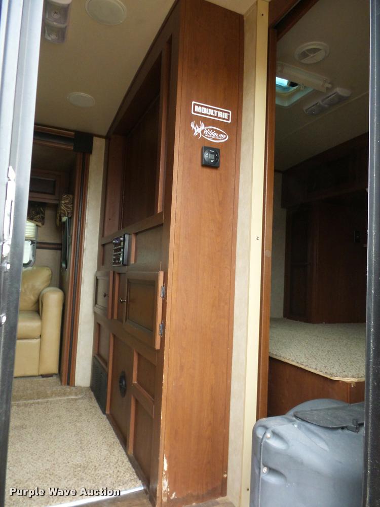 image for item DA5805 2013 Solaire Ultra-Lite camper