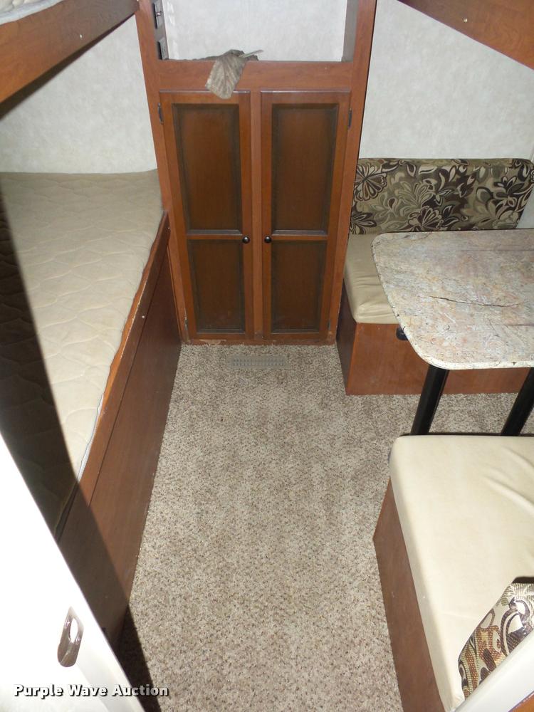 image for item DA5805 2013 Solaire Ultra-Lite camper