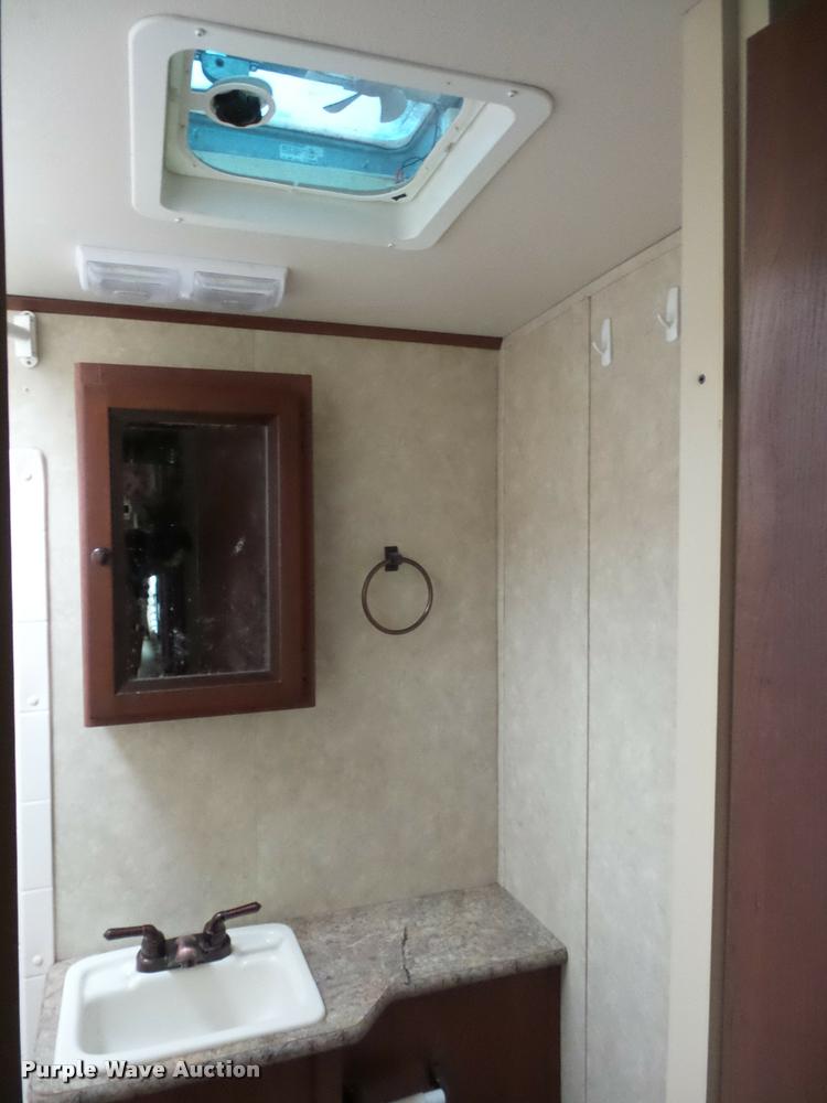 image for item DA5805 2013 Solaire Ultra-Lite camper