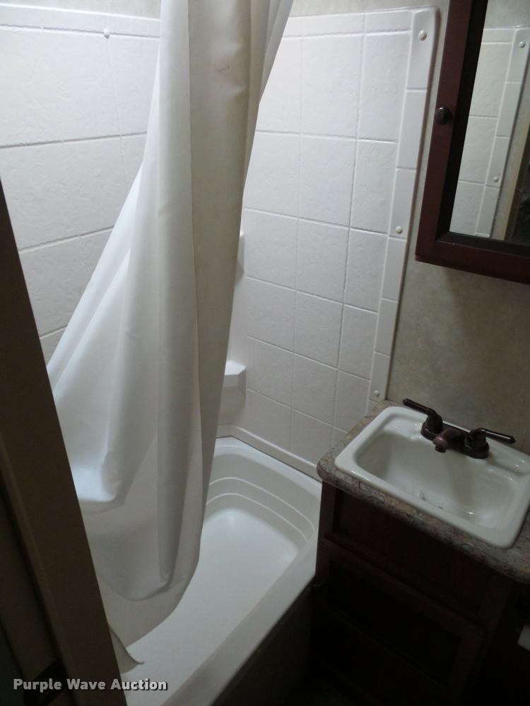 image for item DA5805 2013 Solaire Ultra-Lite camper