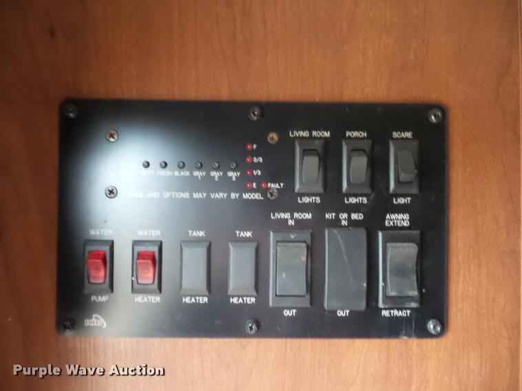 image for item DA5805 2013 Solaire Ultra-Lite camper